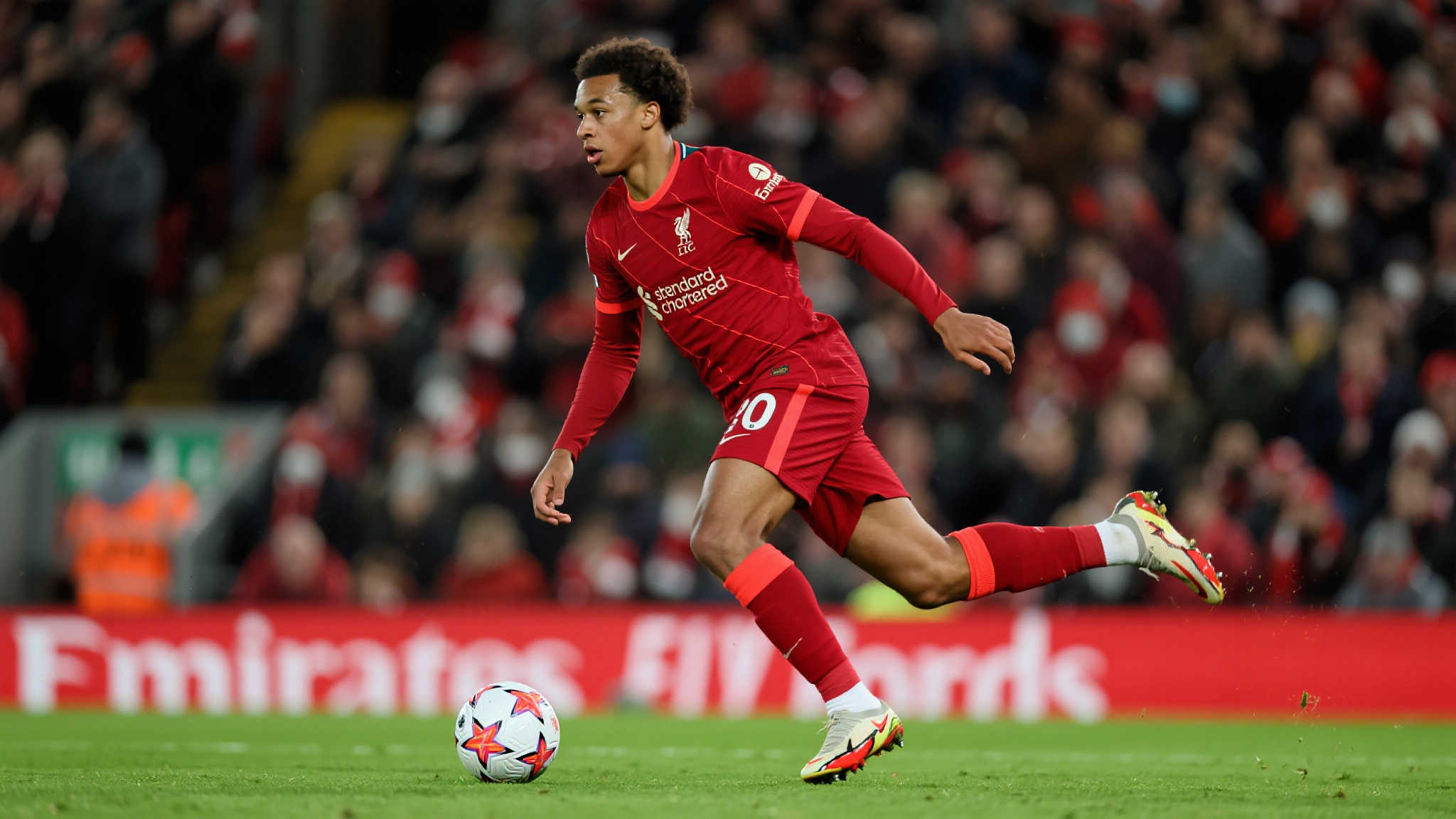 AI自适应体育装备